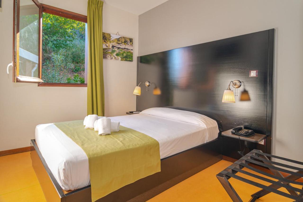 Tama Hotel Сен Жилс ле Бен Екстериор снимка