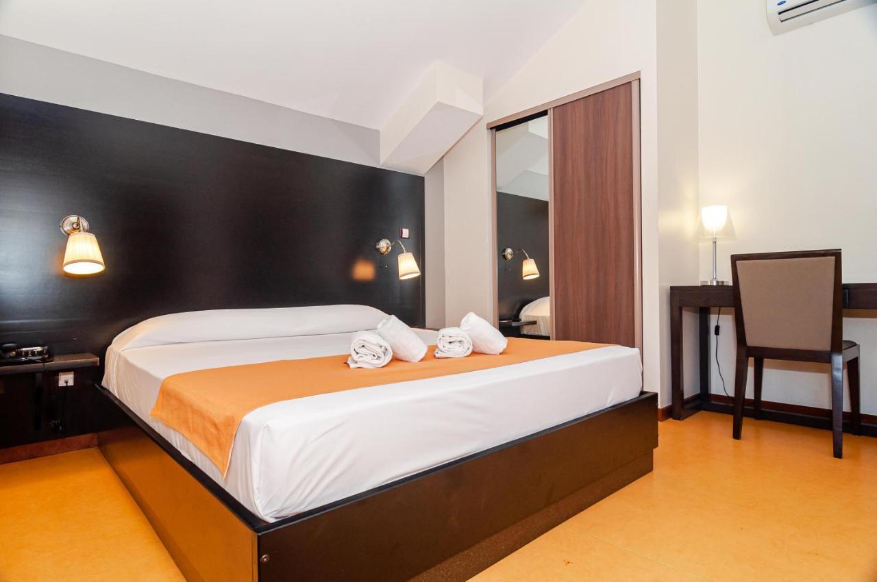 Tama Hotel Сен Жилс ле Бен Екстериор снимка