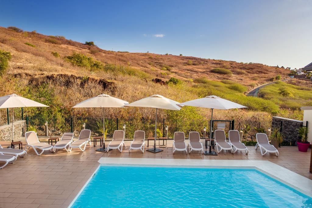 Tama Hotel Сен Жилс ле Бен Екстериор снимка