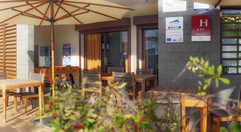 Tama Hotel Сен Жилс ле Бен Екстериор снимка