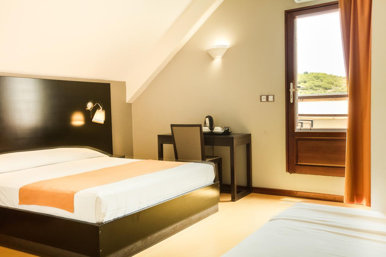 Tama Hotel Сен Жилс ле Бен Екстериор снимка
